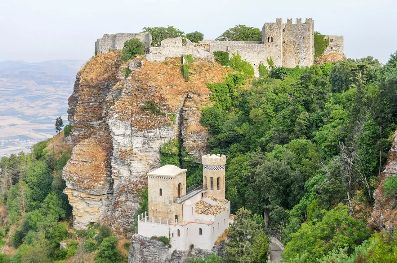 Castelo de Norman Emrice,Sicilia